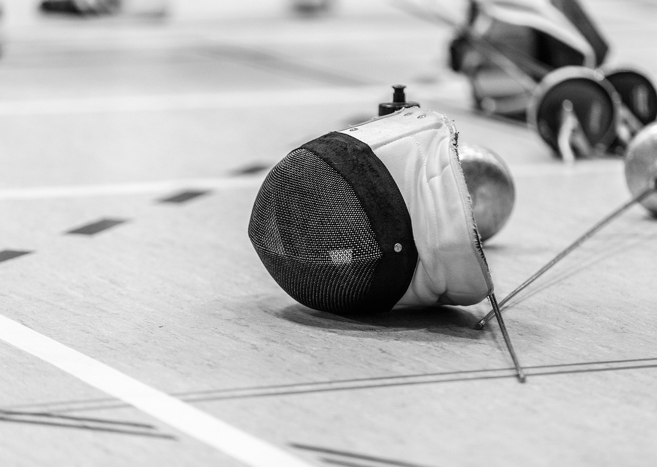 老微信号码批发：练练app详情下载教程